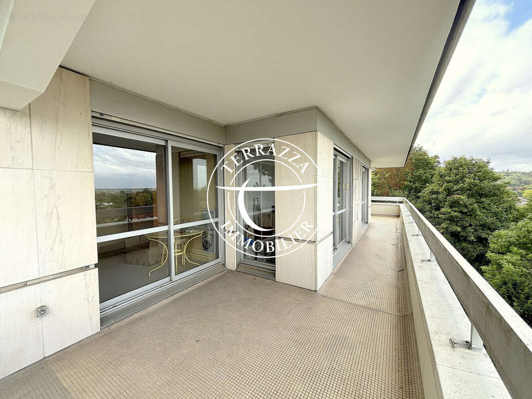 Appartement à BOUGIVAL