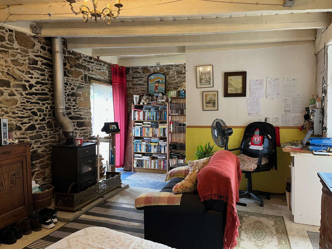 Maison à SAVIGNAC-LEDRIER