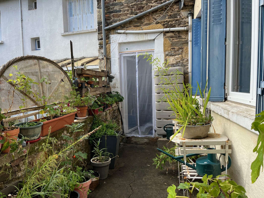 Maison à SAVIGNAC-LEDRIER