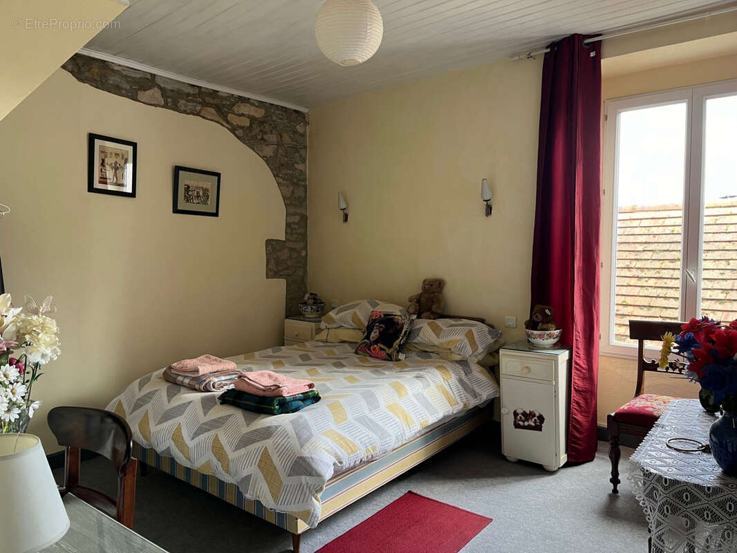 Maison à SAVIGNAC-LEDRIER