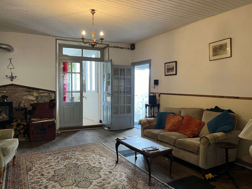 Maison à SAVIGNAC-LEDRIER