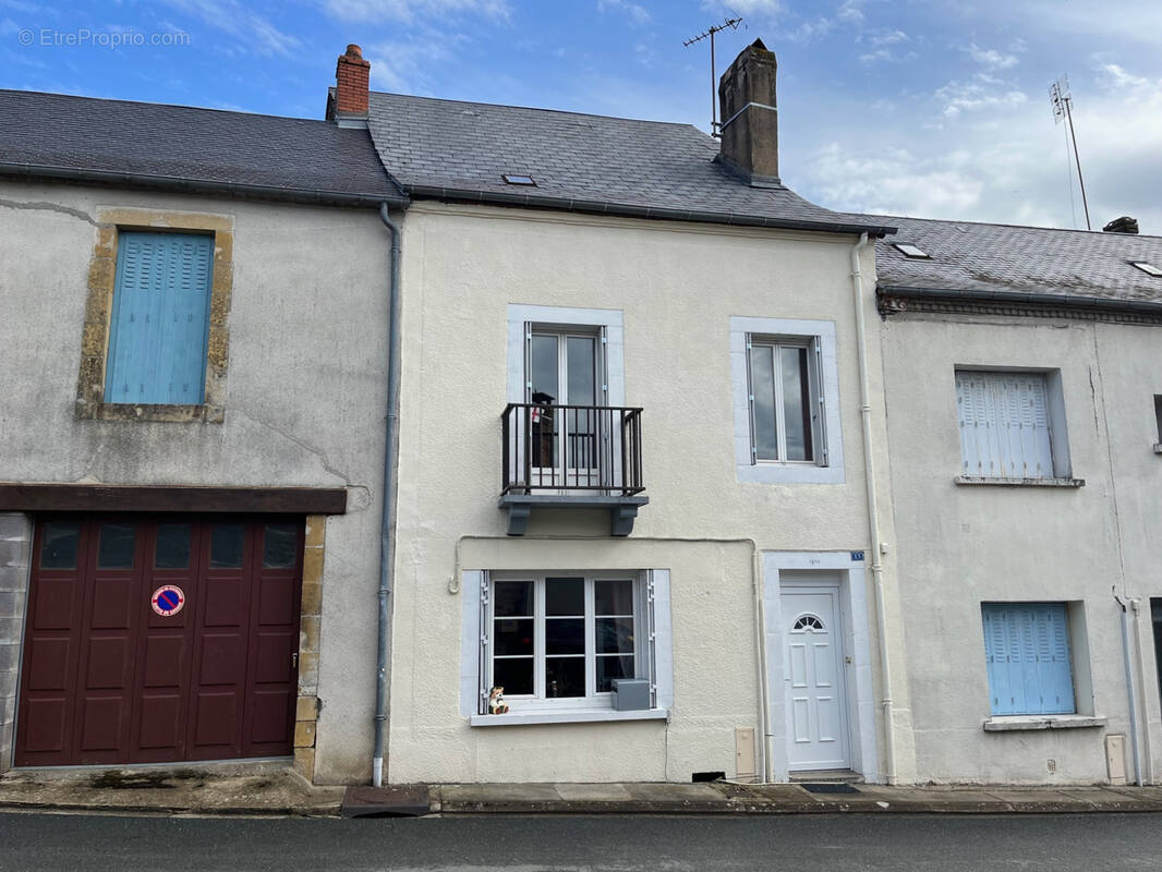 Maison à SAVIGNAC-LEDRIER