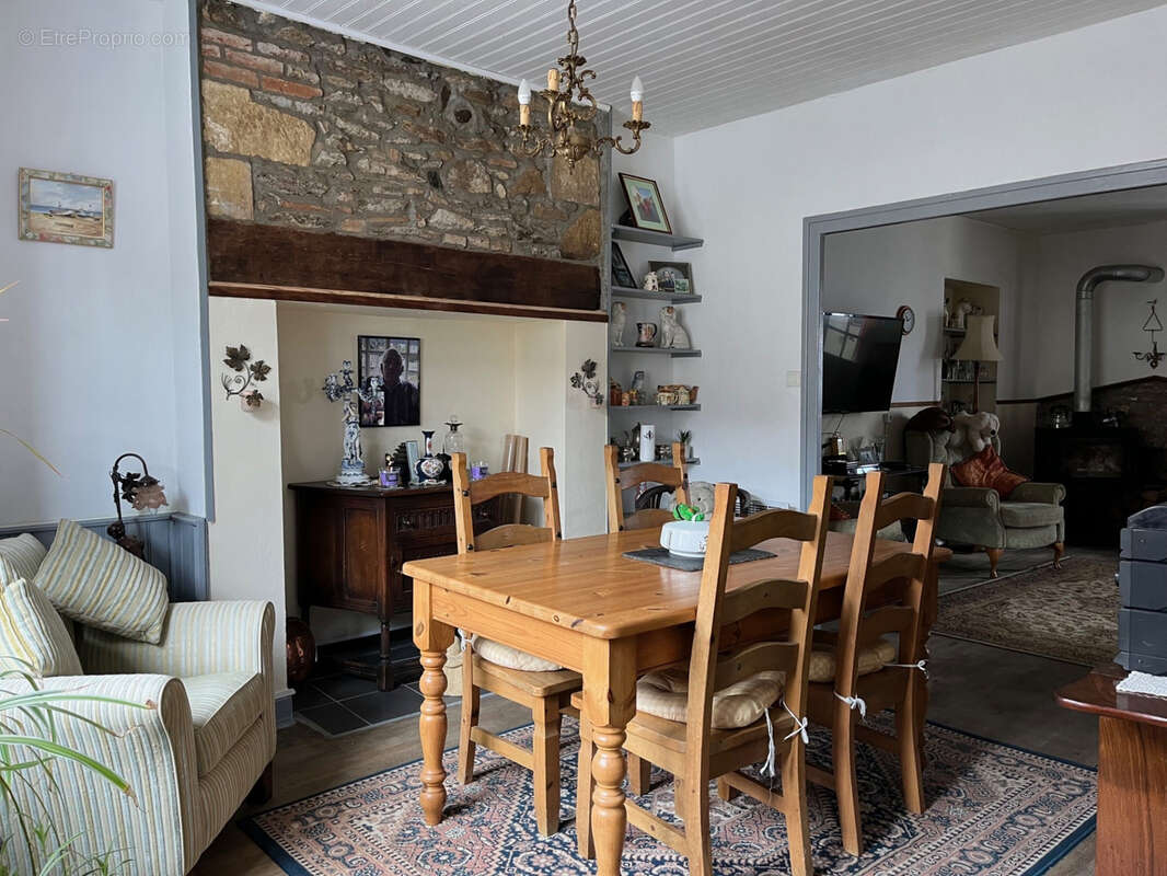 Maison à SAVIGNAC-LEDRIER