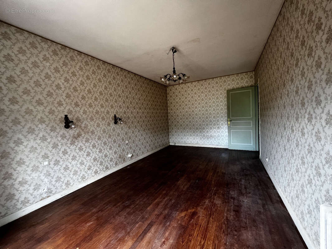 Maison à LA LANDE-DE-FRONSAC