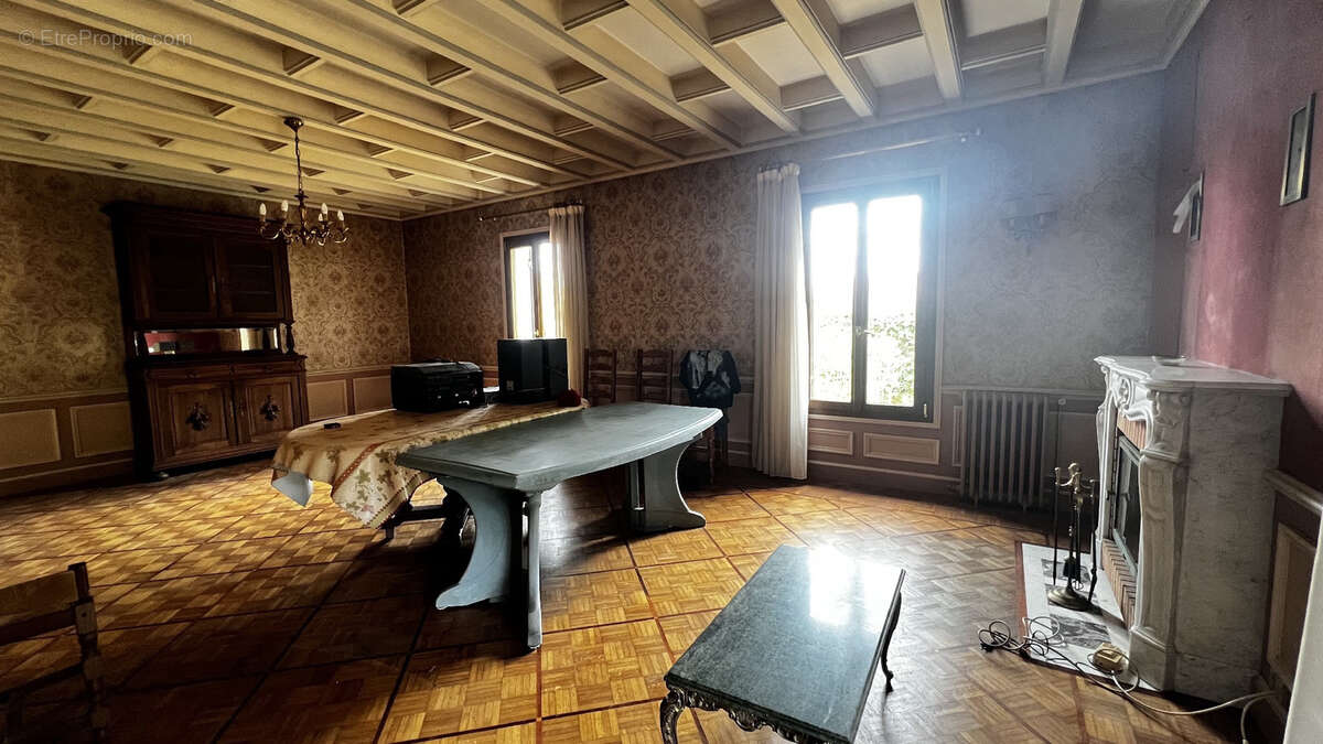 Maison à LA LANDE-DE-FRONSAC