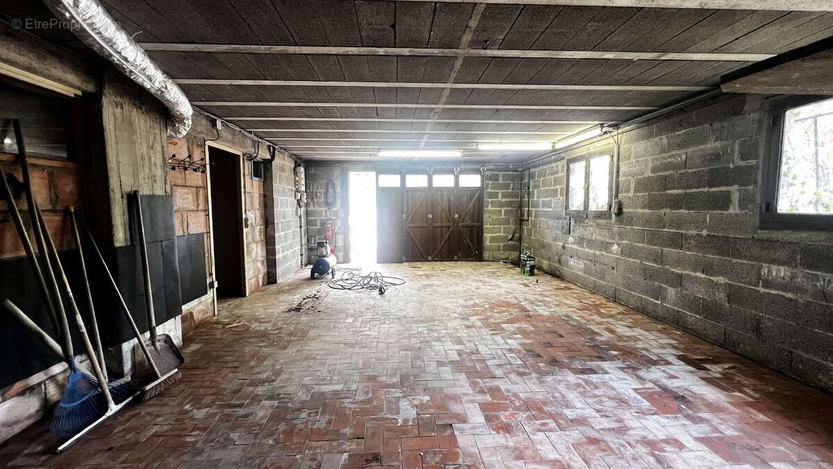 Maison à LA LANDE-DE-FRONSAC