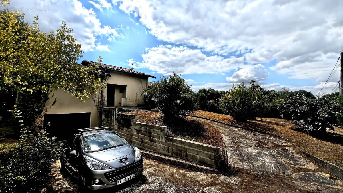 Maison à LA LANDE-DE-FRONSAC