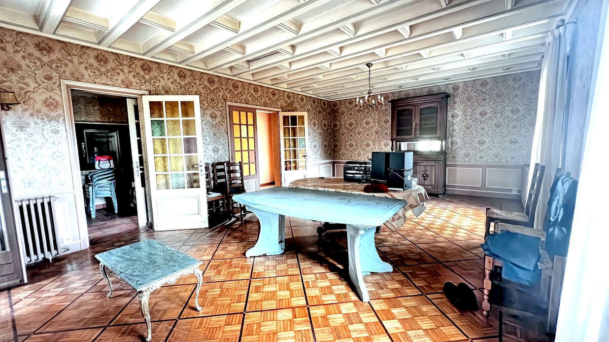 Maison à LA LANDE-DE-FRONSAC