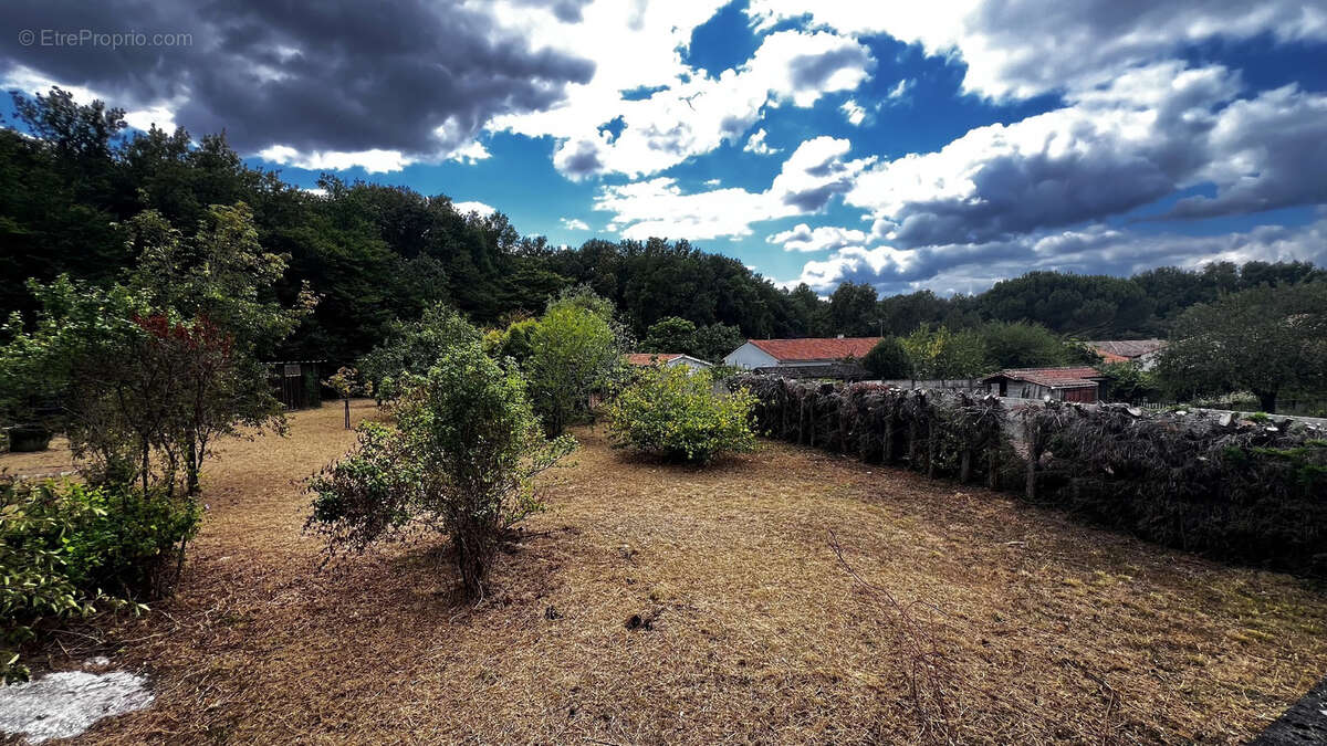 Maison à LA LANDE-DE-FRONSAC