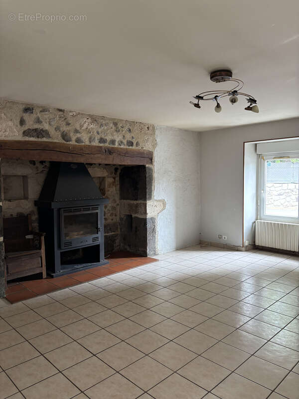 Maison à ARPAJON-SUR-CERE