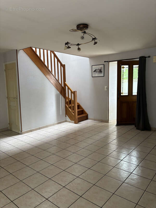 Maison à ARPAJON-SUR-CERE