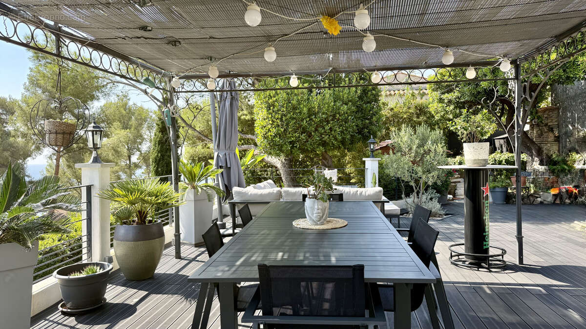 Maison à SAINT-MANDRIER-SUR-MER