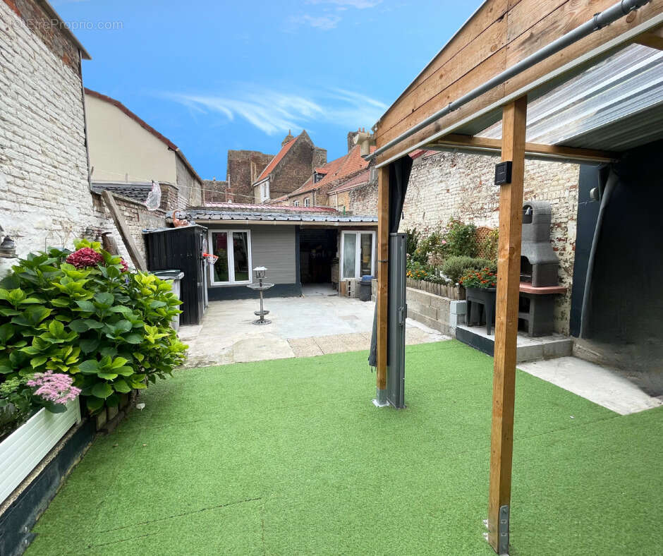 Maison à AIRE-SUR-LA-LYS