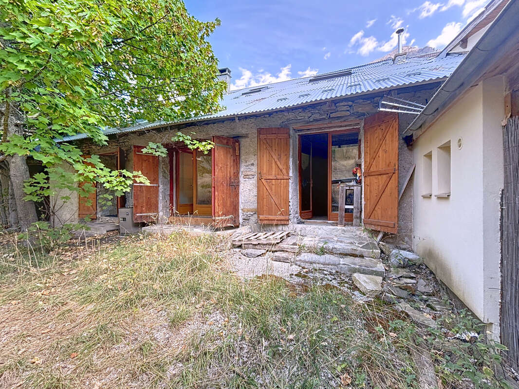 Maison à LA CONDAMINE-CHATELARD