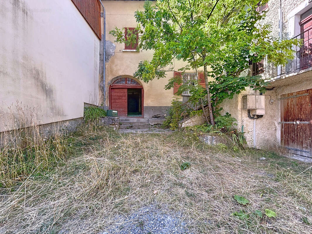 Maison à LA CONDAMINE-CHATELARD