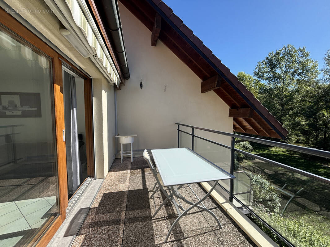 Appartement à GROISY