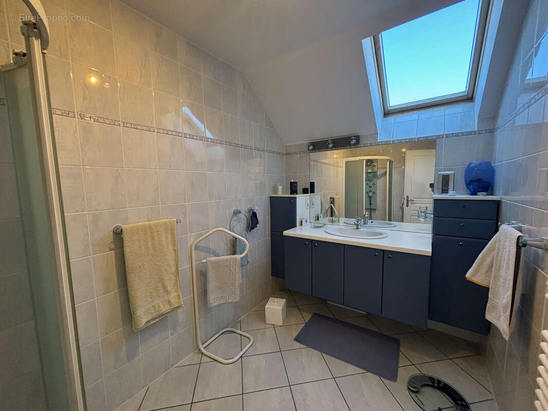 Appartement à GROISY