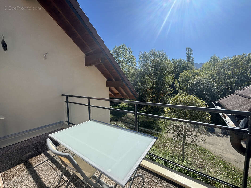 Appartement à GROISY