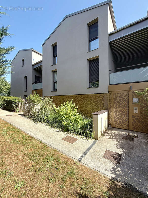 Appartement à TASSIN-LA-DEMI-LUNE