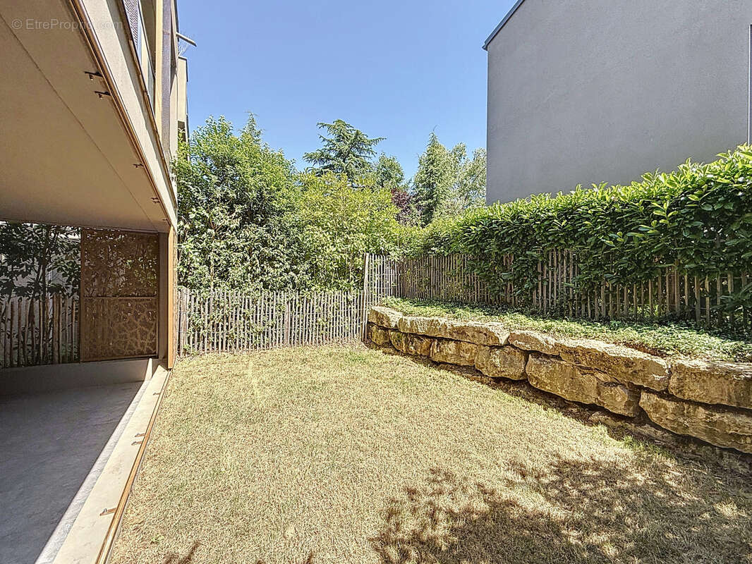 Appartement à TASSIN-LA-DEMI-LUNE