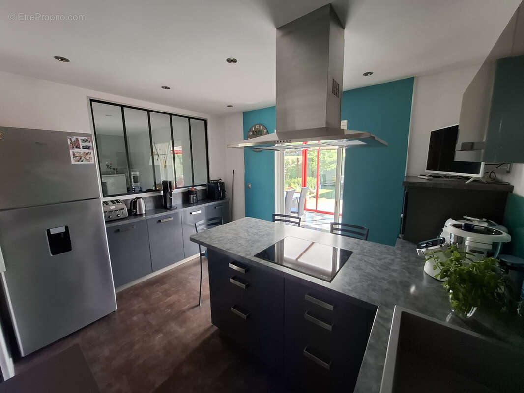 Maison à AUBERIVES-SUR-VAREZE