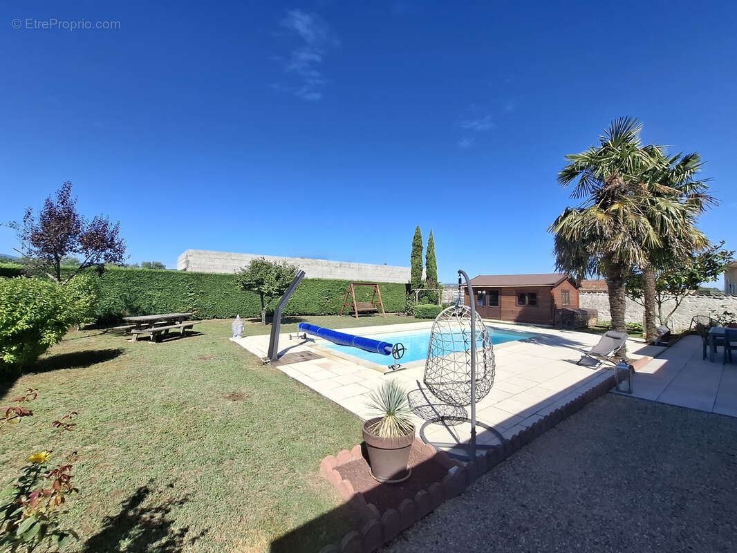 Maison à AUBERIVES-SUR-VAREZE