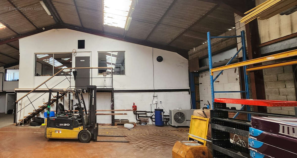 Commerce à ROUXMESNIL-BOUTEILLES