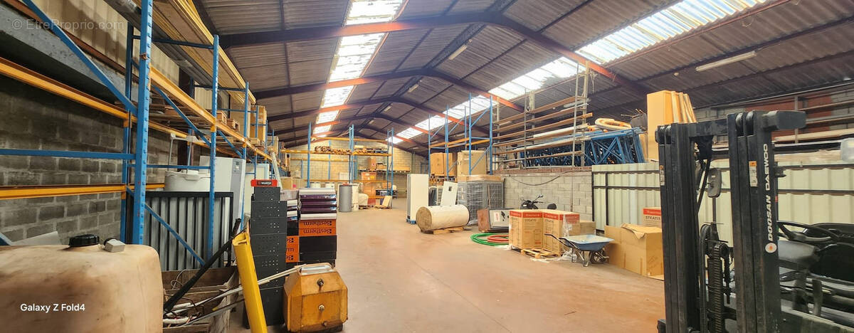 Commerce à ROUXMESNIL-BOUTEILLES