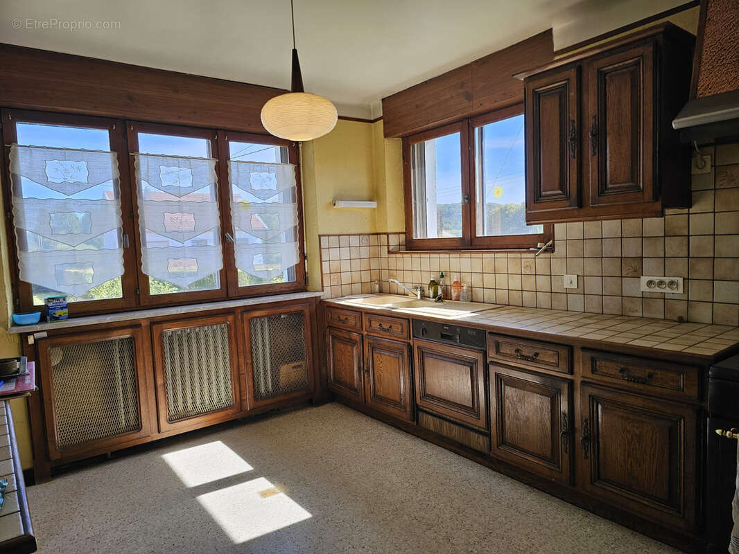 Maison à CHARENCY-VEZIN