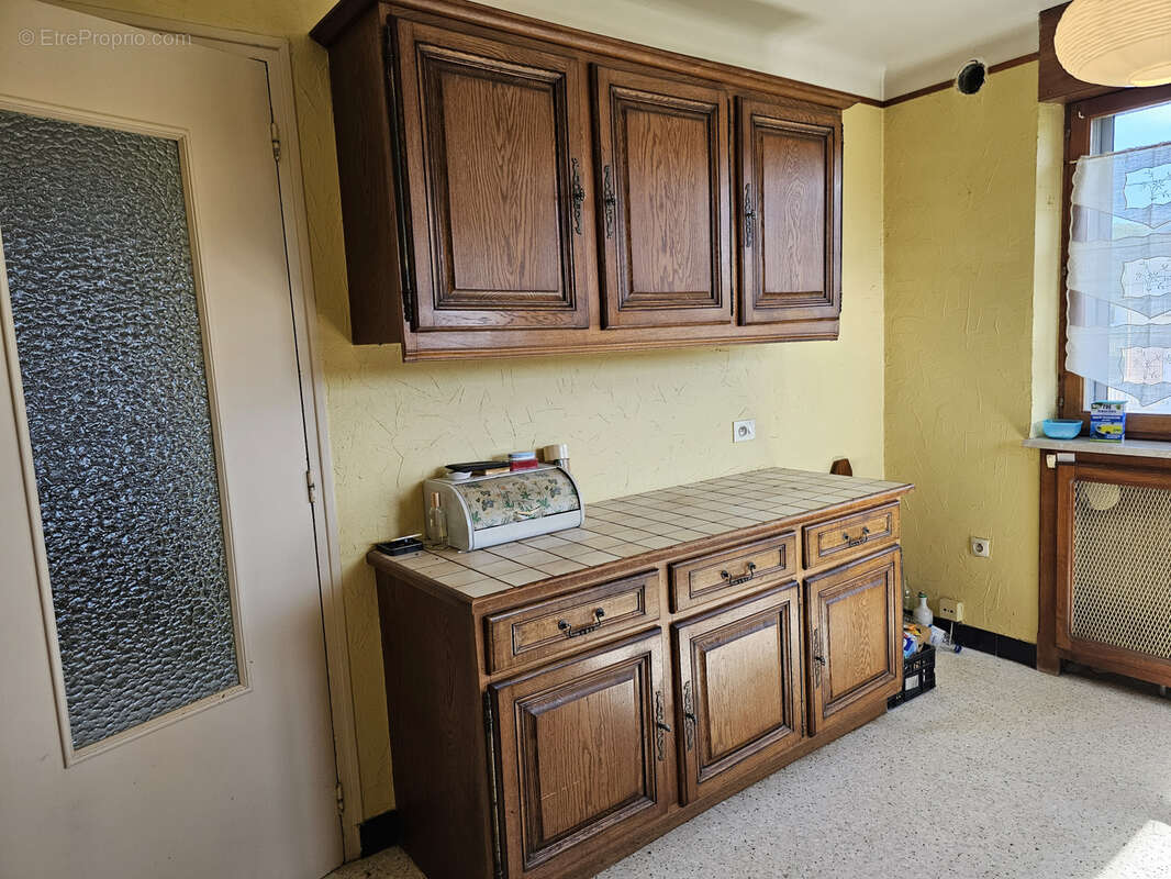 Maison à CHARENCY-VEZIN