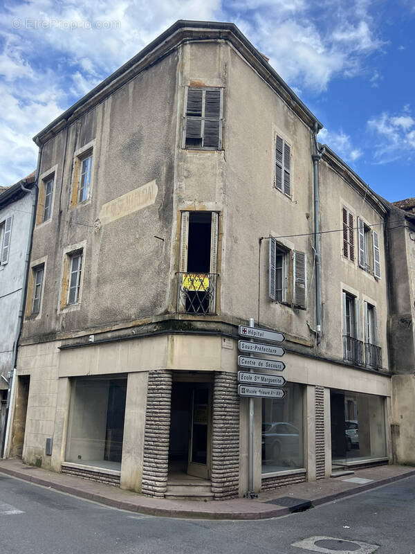 Appartement à CHAROLLES