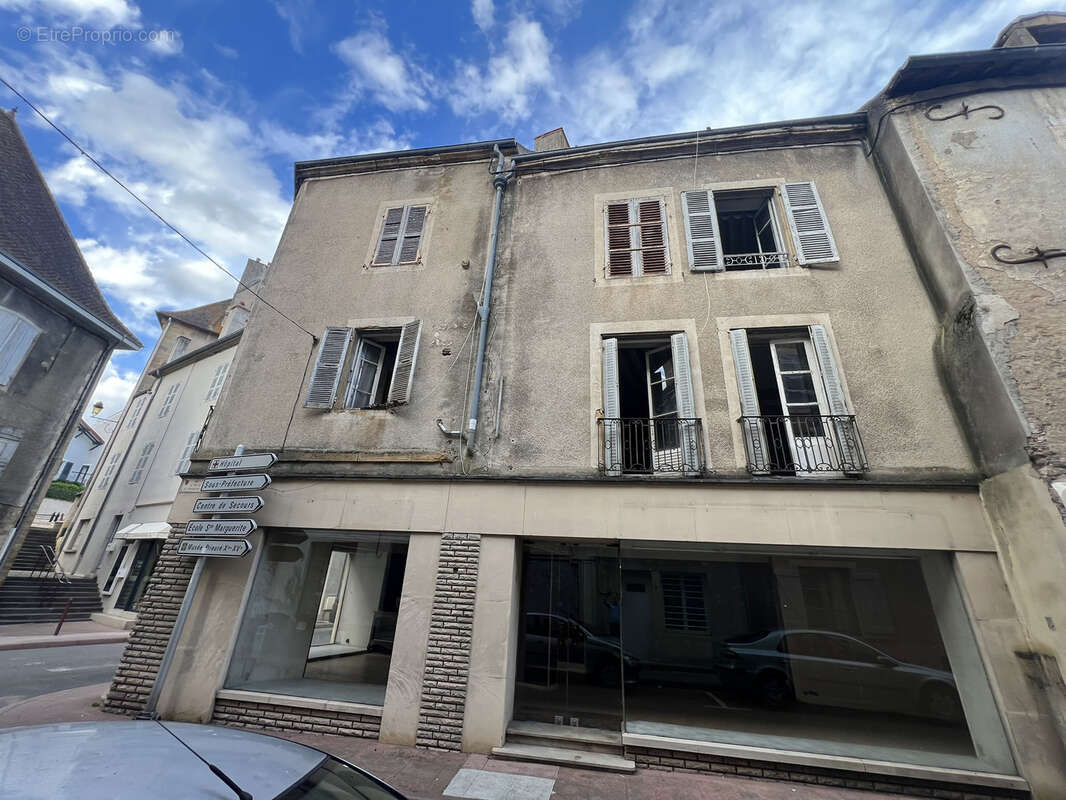 Appartement à CHAROLLES