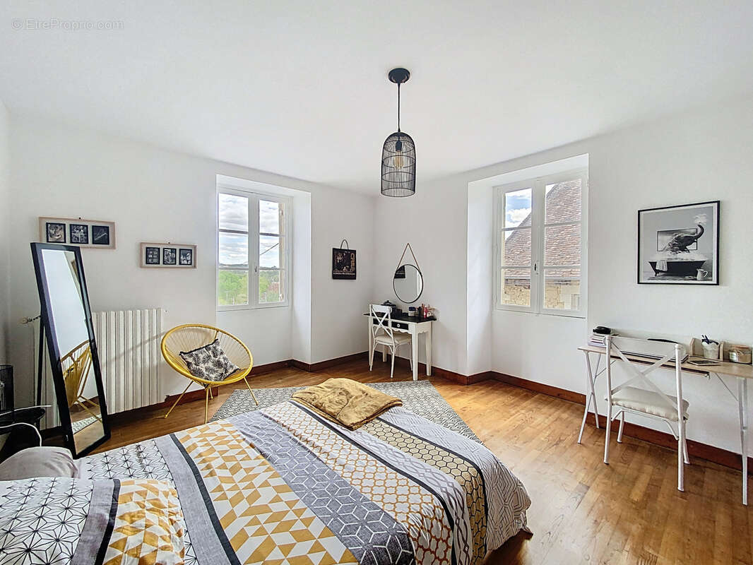 Maison à SAINT-SULPICE-D&#039;EXCIDEUIL