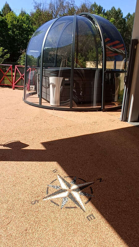 Maison à PARENTIS-EN-BORN