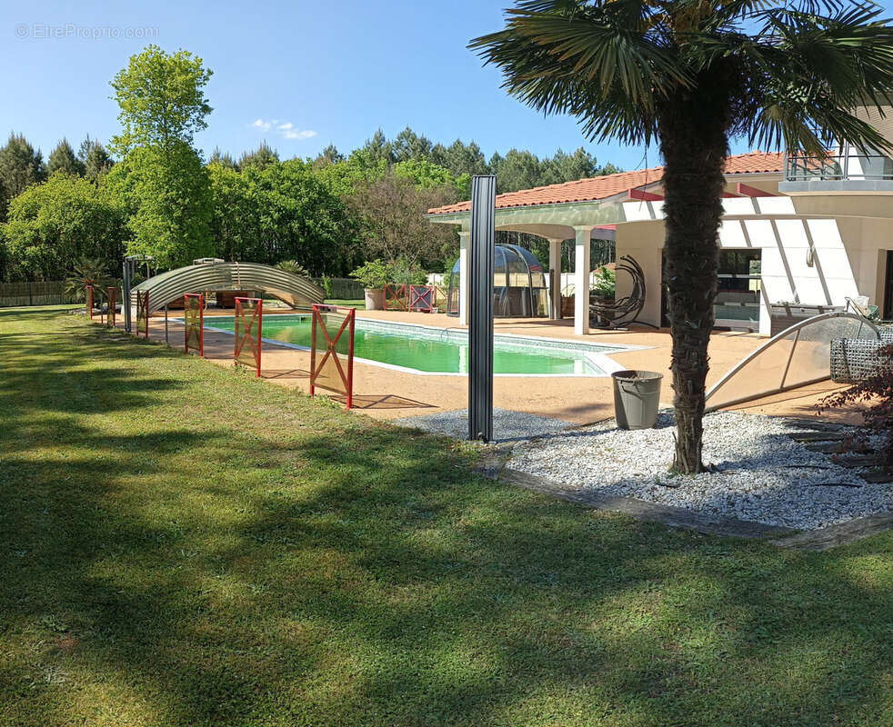 Maison à PARENTIS-EN-BORN