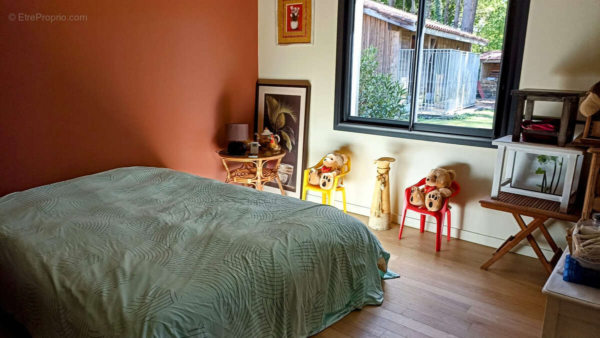 Maison à PARENTIS-EN-BORN