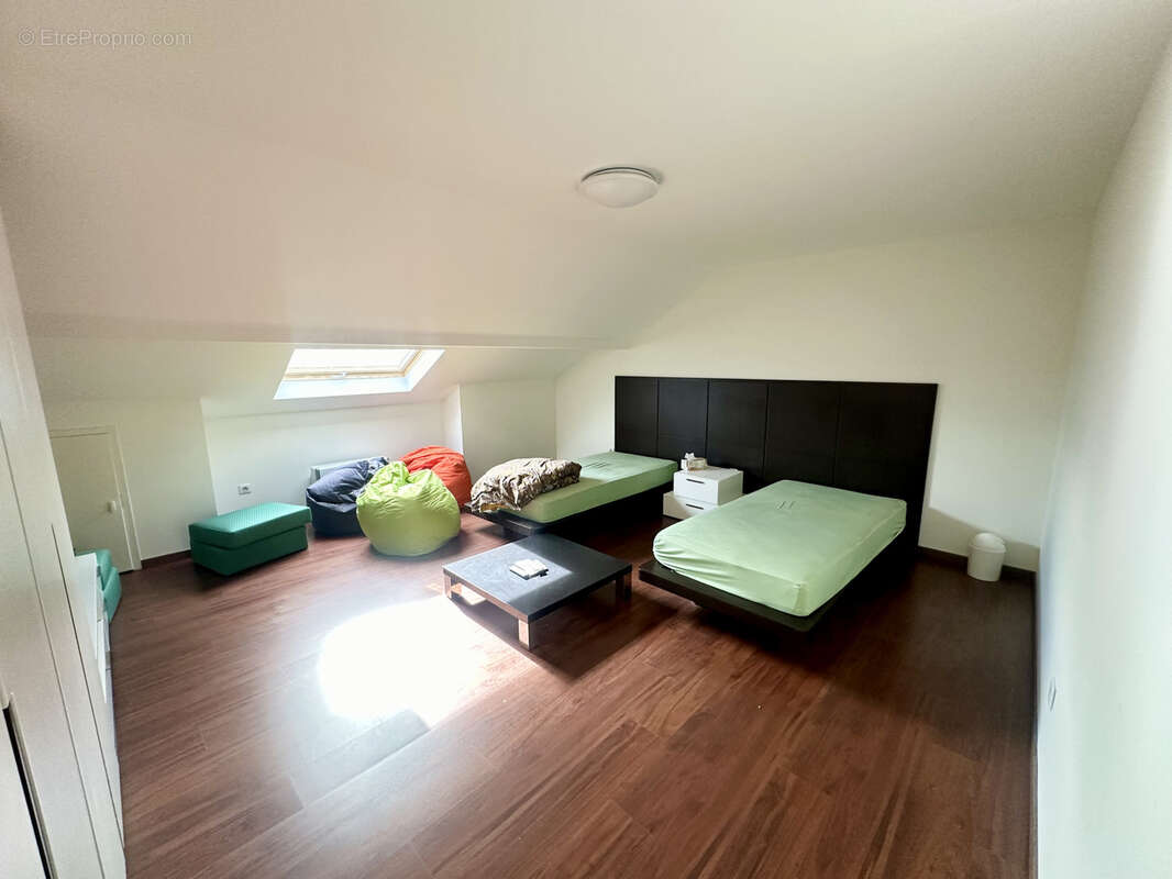 Appartement à DIVONNE-LES-BAINS