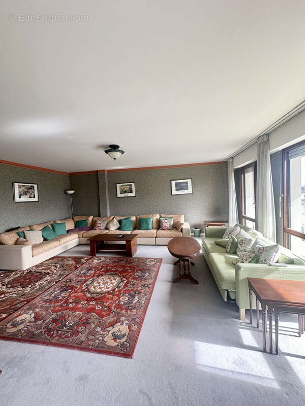 Appartement à DIVONNE-LES-BAINS