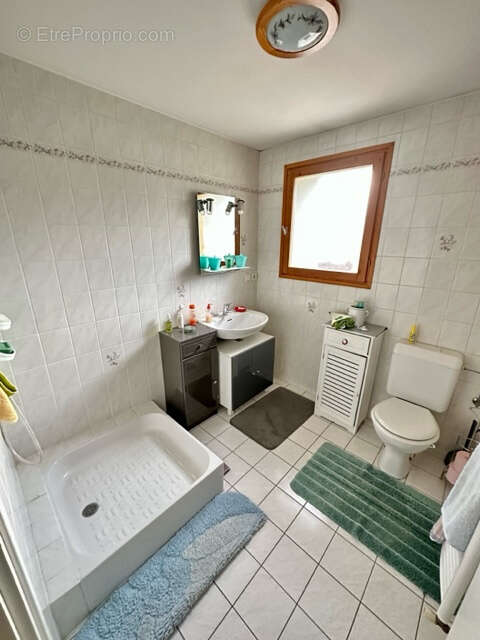 Maison à SAINT-GENIS-POUILLY