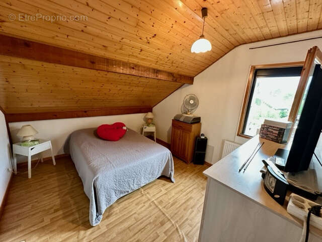 Maison à SAINT-GENIS-POUILLY