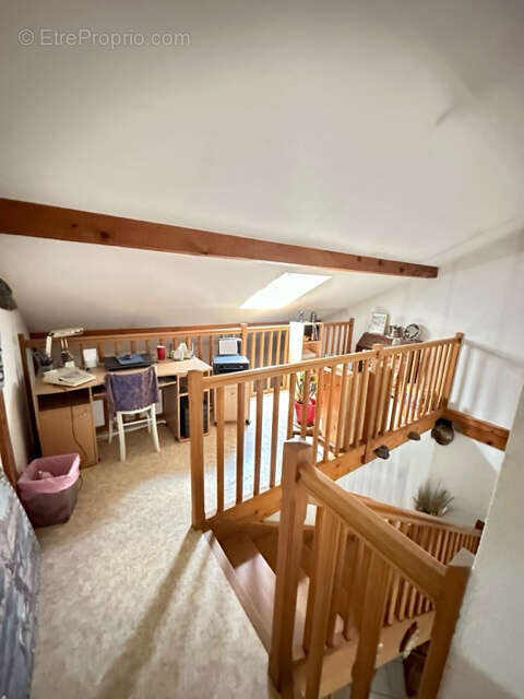 Maison à SAINT-GENIS-POUILLY