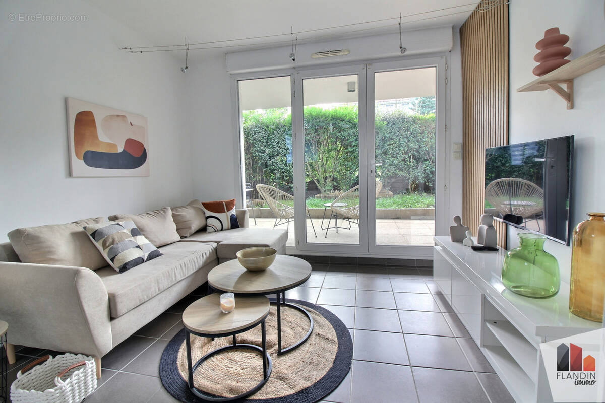 Appartement à VOURLES