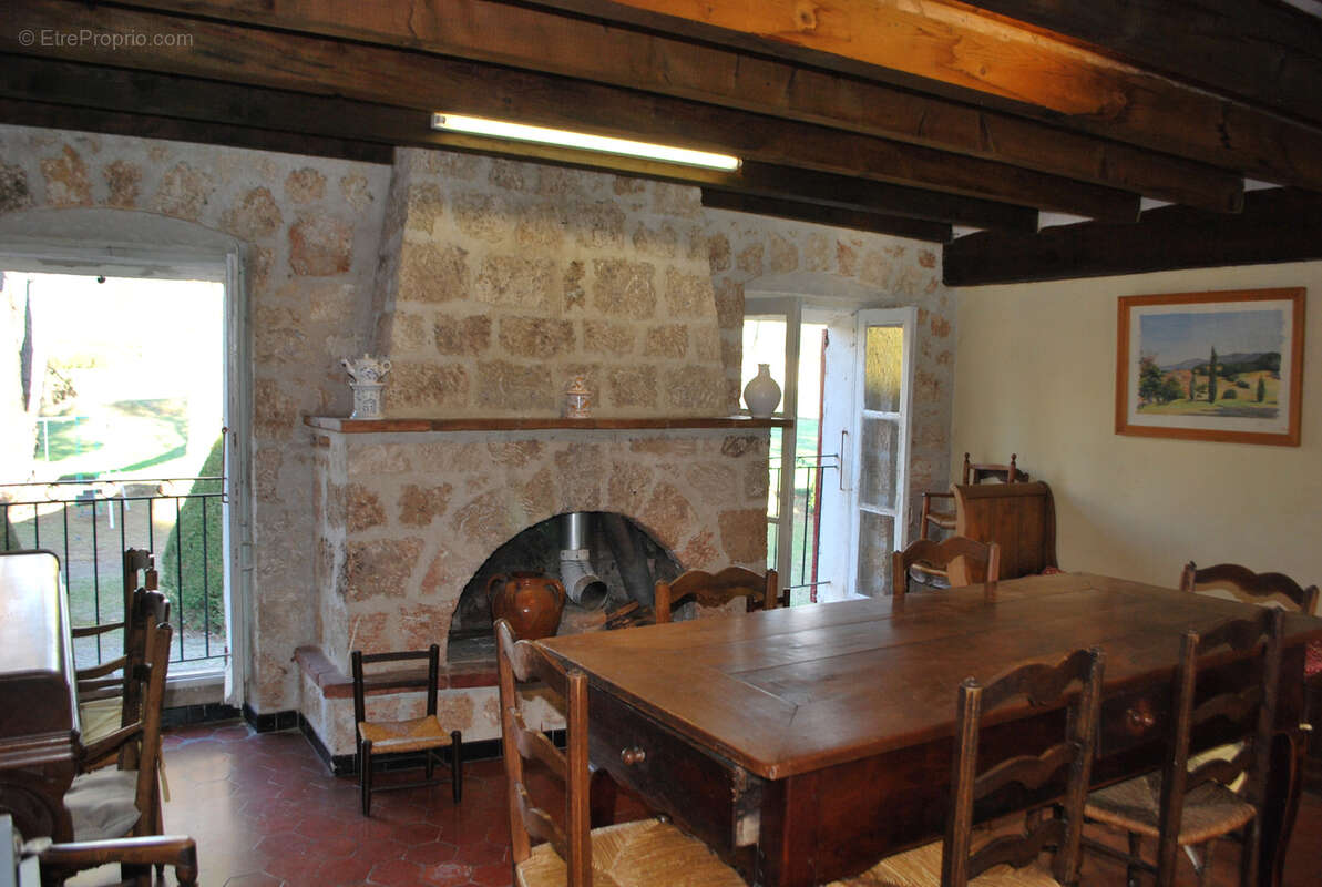 Maison à VILLECROZE