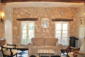 Maison à VILLECROZE