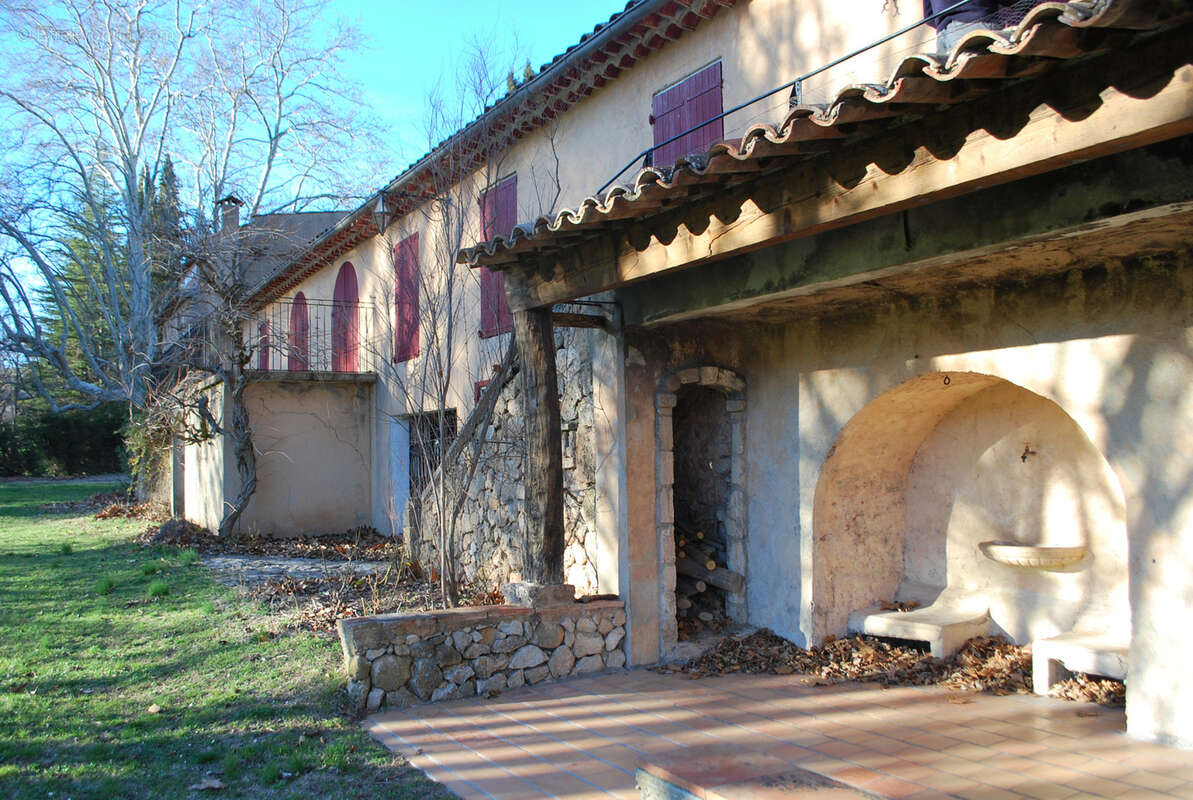 Maison à VILLECROZE