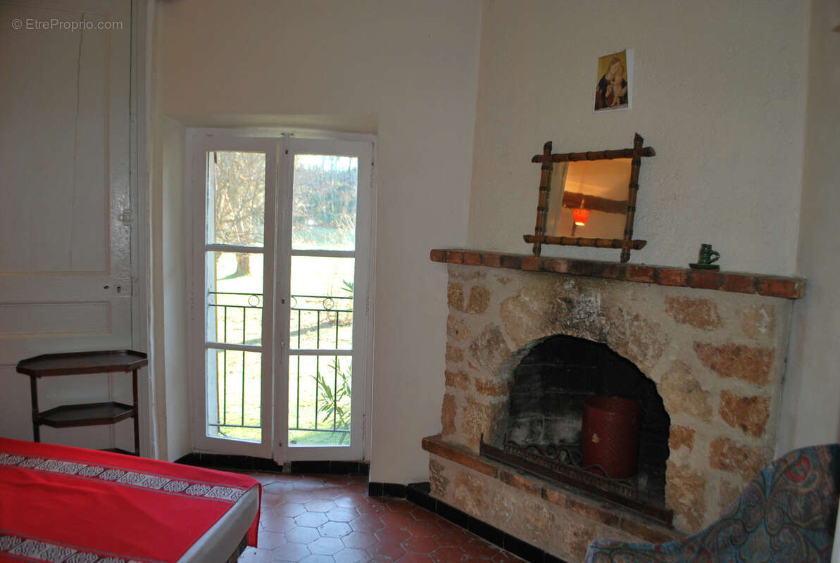 Maison à VILLECROZE