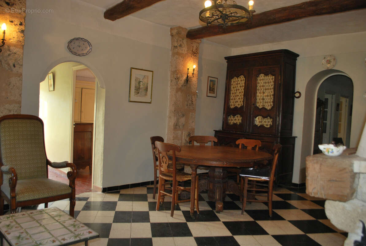 Maison à VILLECROZE