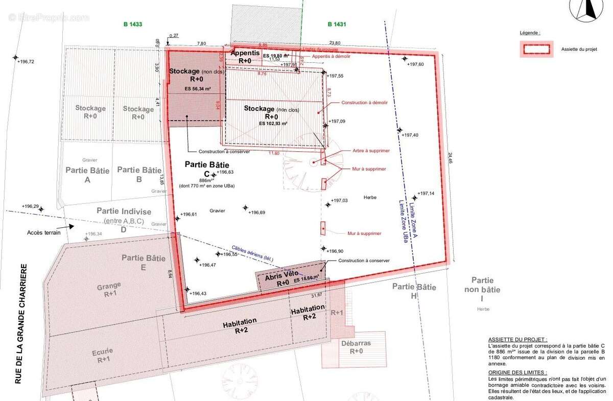 Terrain à LES CHERES