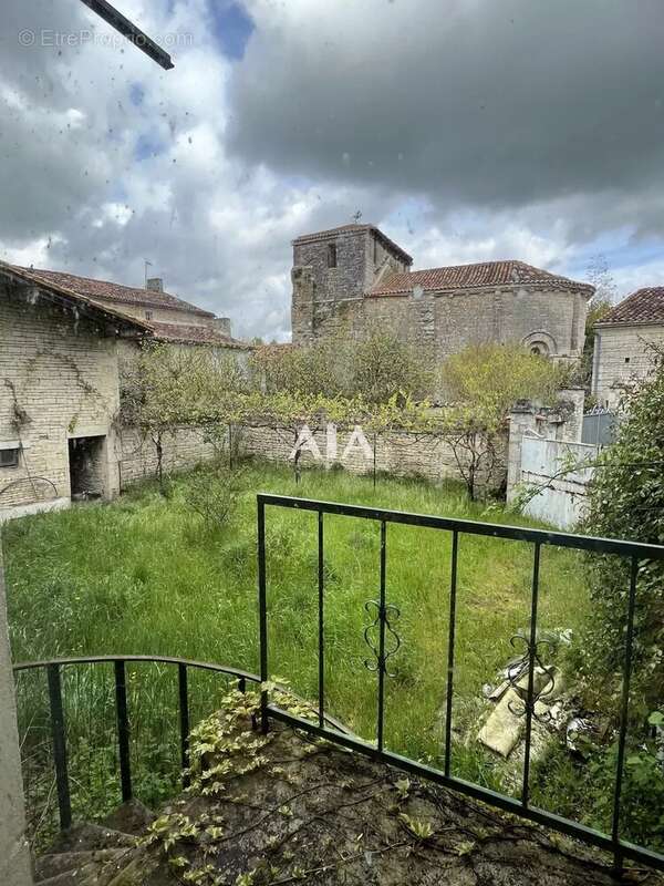 Maison à MAINE-DE-BOIXE