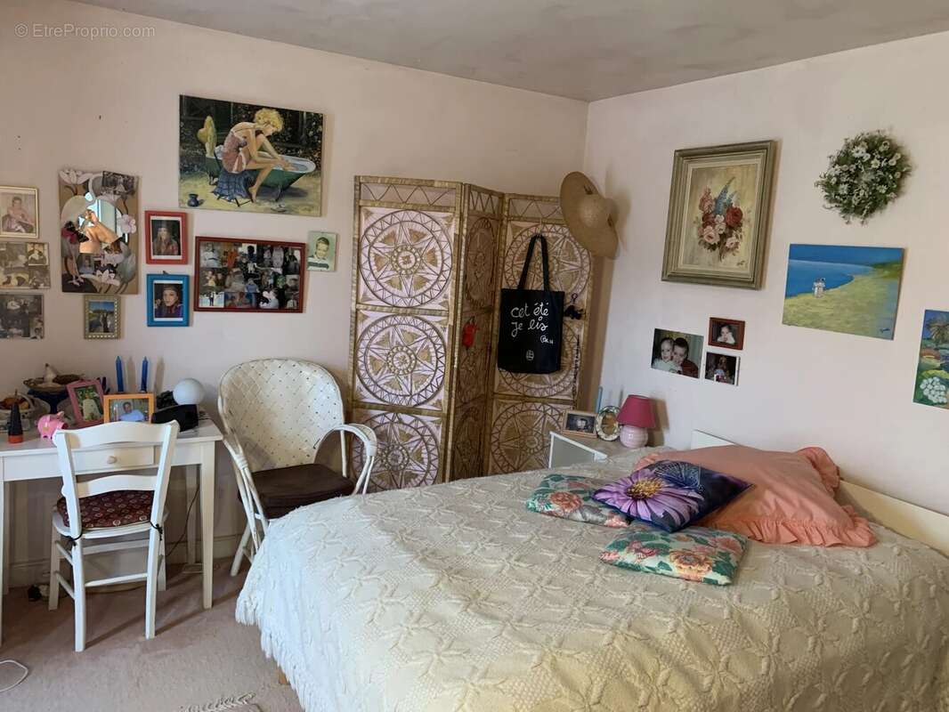 Maison à SAINT-SAUD-LACOUSSIERE